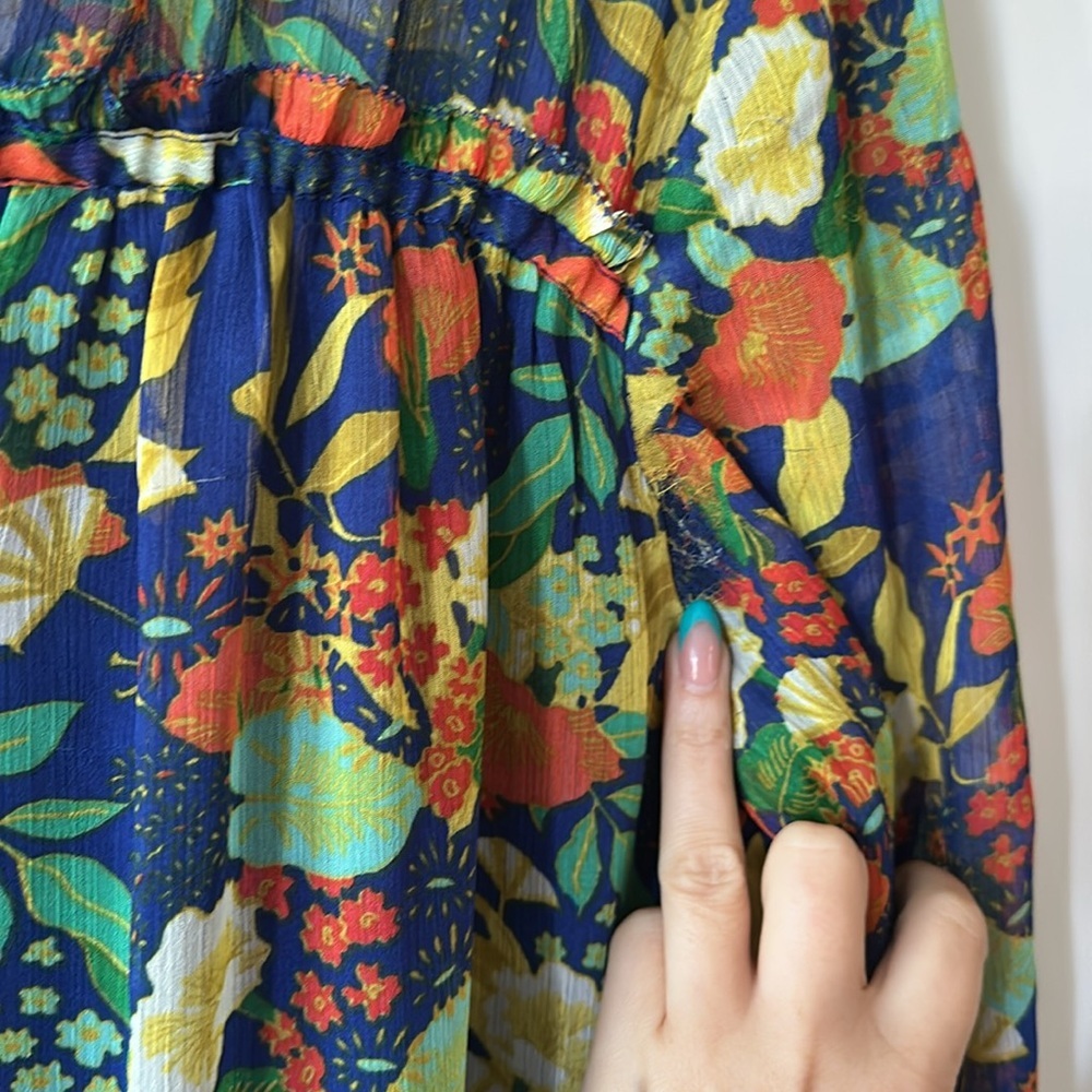 Floral Print Sheer Blouse - Picture 12 of 16
